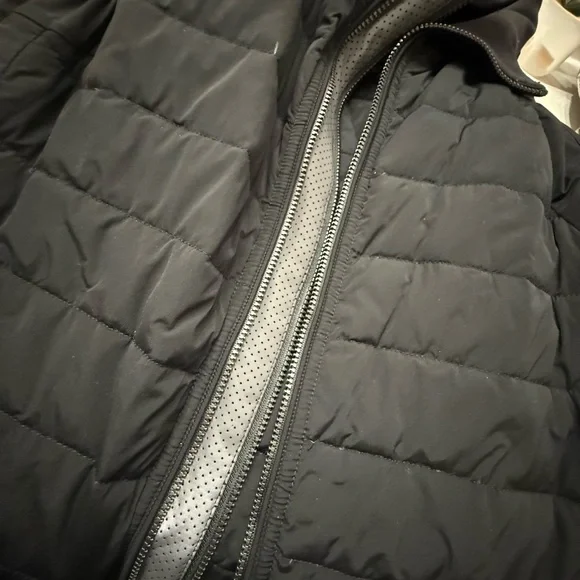 Lululemon Black Quilted Vest size 10 - Picture 4 of 4